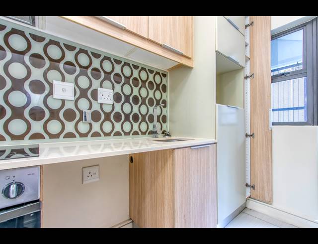 1 BEDROOM SECTIONAL TITLE FOR SALE IN RIVONIA